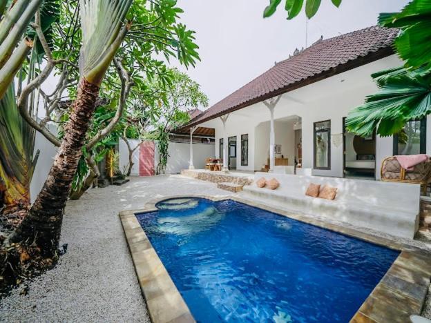 Villa Dadirri - In The Heart Of Seminyak - Walking Distance From Restaurants, Bars And Beach - Perfect Location المظهر الخارجي الصورة