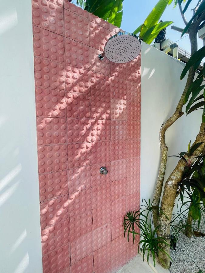 Villa Dadirri - In The Heart Of Seminyak - Walking Distance From Restaurants, Bars And Beach - Perfect Location المظهر الخارجي الصورة